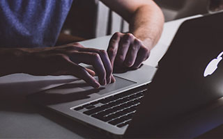 乐鱼网址-布克空砍34分班凯罗19+9+8 太阳不敌魔术